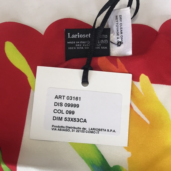 Moschino Boutique Silk Scarf Made in Italy Watercolor Olive Oyl NWT - Picture 7 of 7